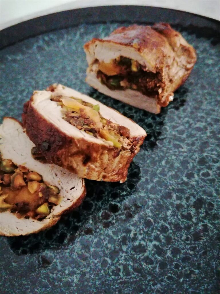Rollade van gevulde varkenshaas