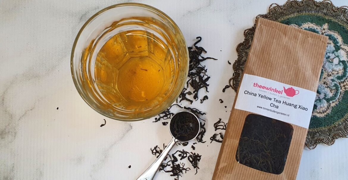 Gele thee