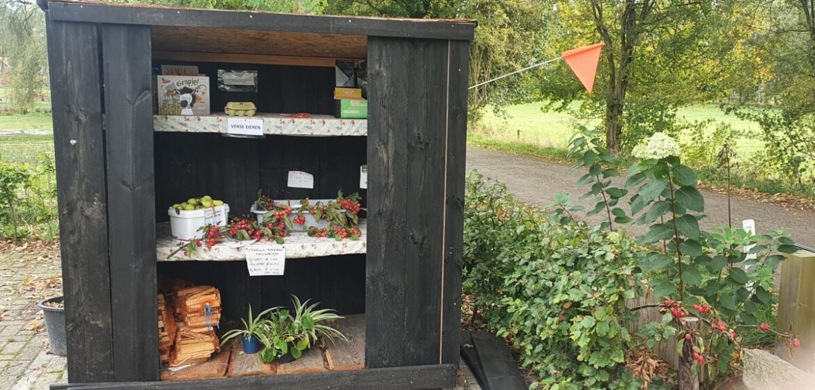 Kraampjes bij de weg