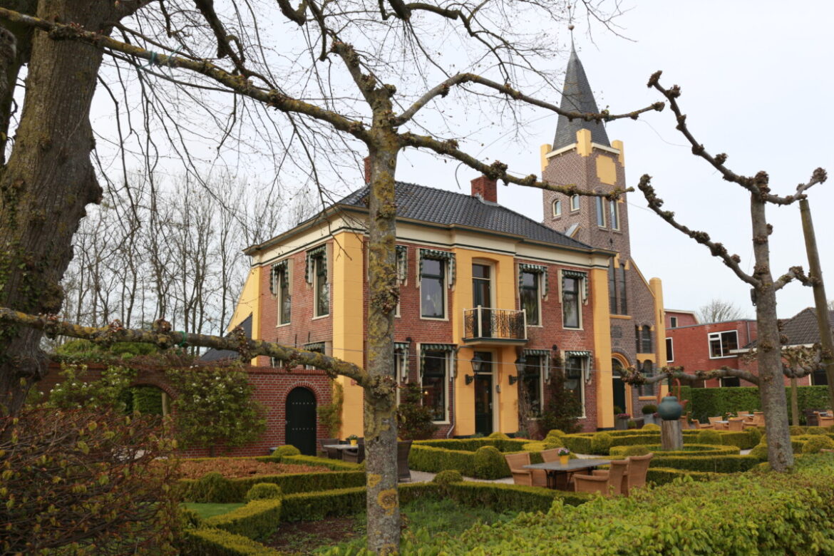 Theehuis in Houwerzijl